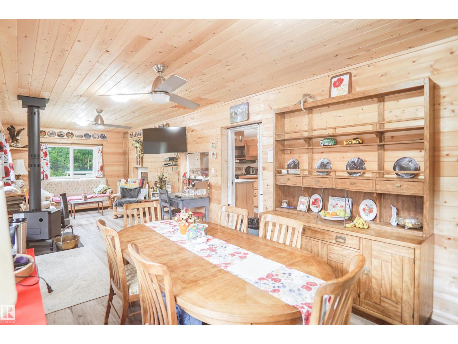 549 11207 TWP ROAD 564 - 16