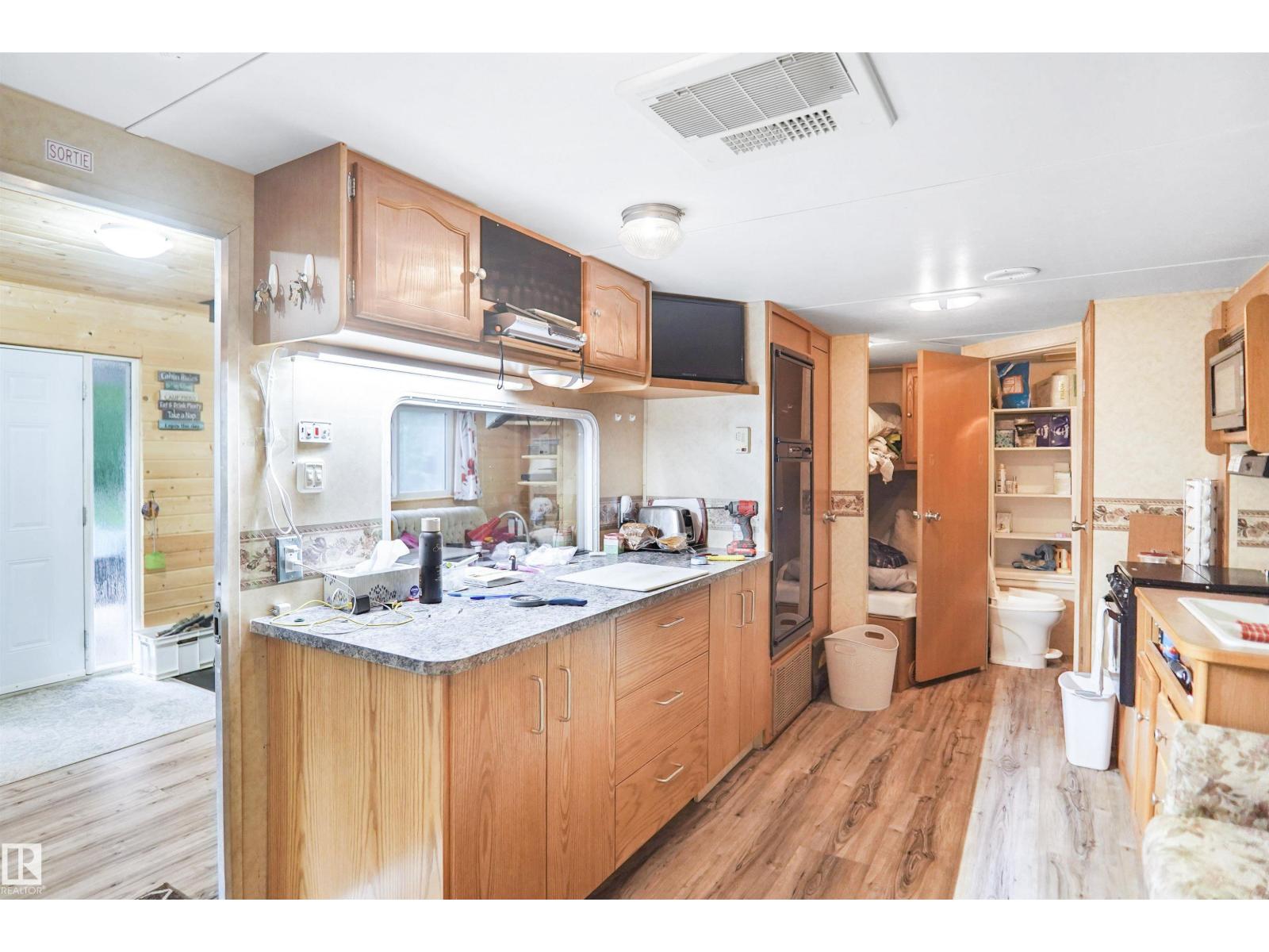 549 11207 TWP ROAD 564 - 27