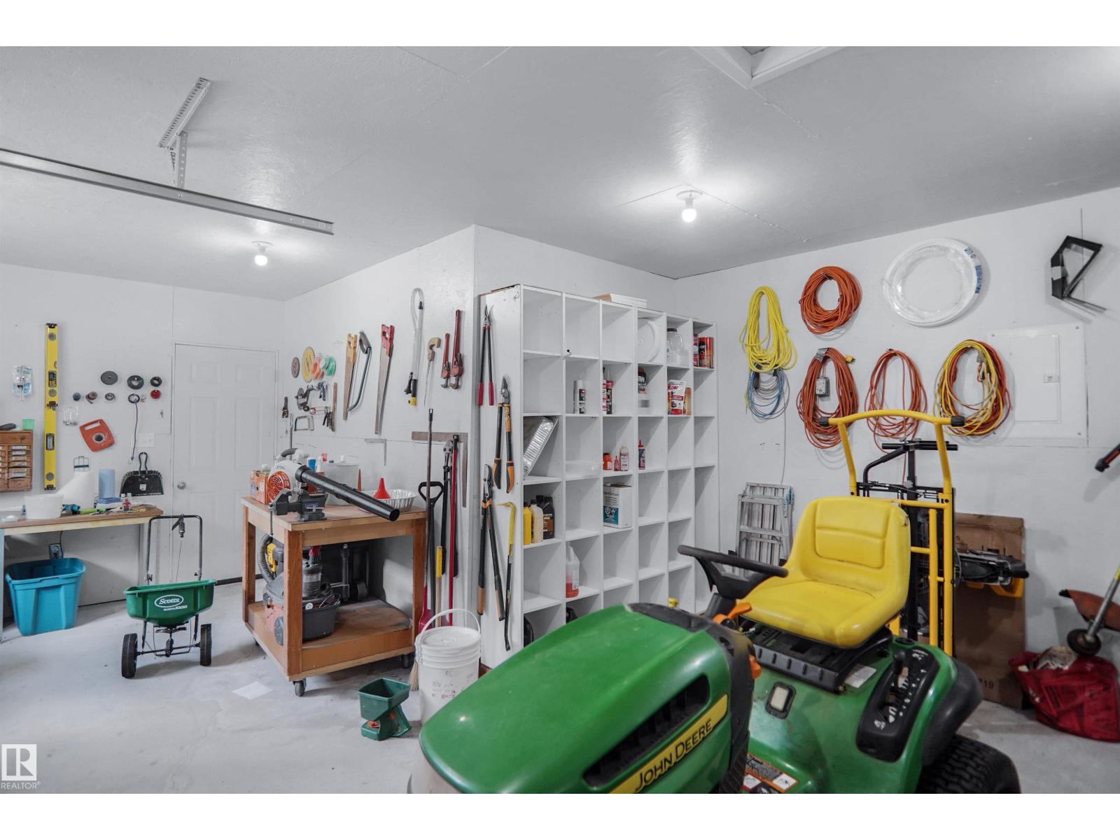 549 11207 TWP ROAD 564 - 53