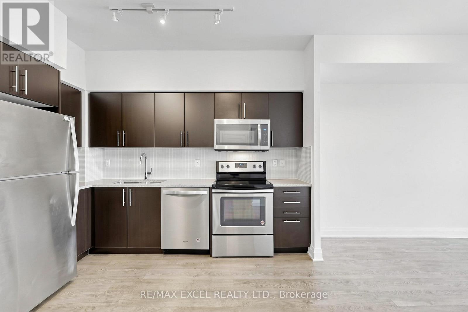 #1702 55 SPEERS ROAD - 10