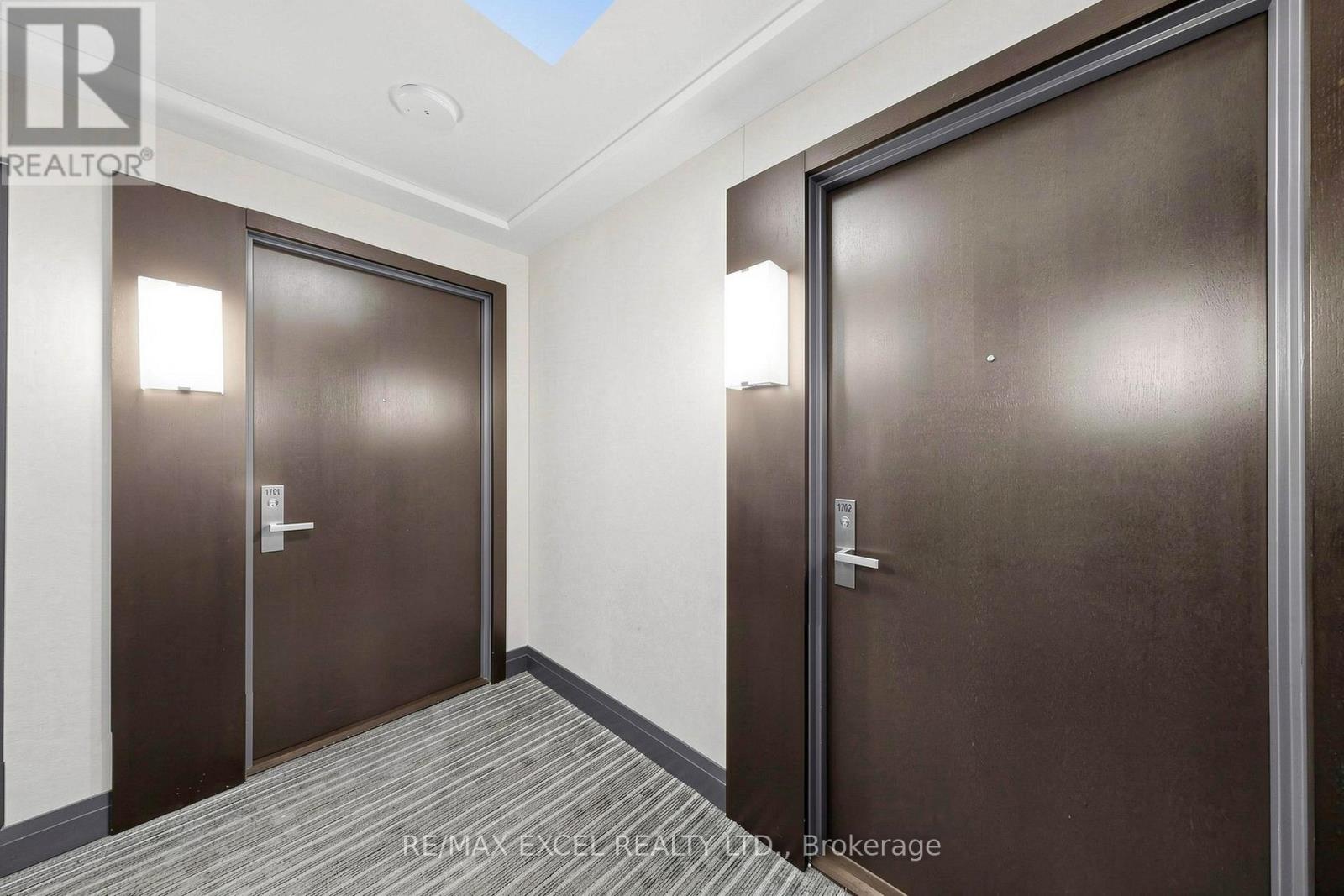 #1702 55 SPEERS ROAD - 21