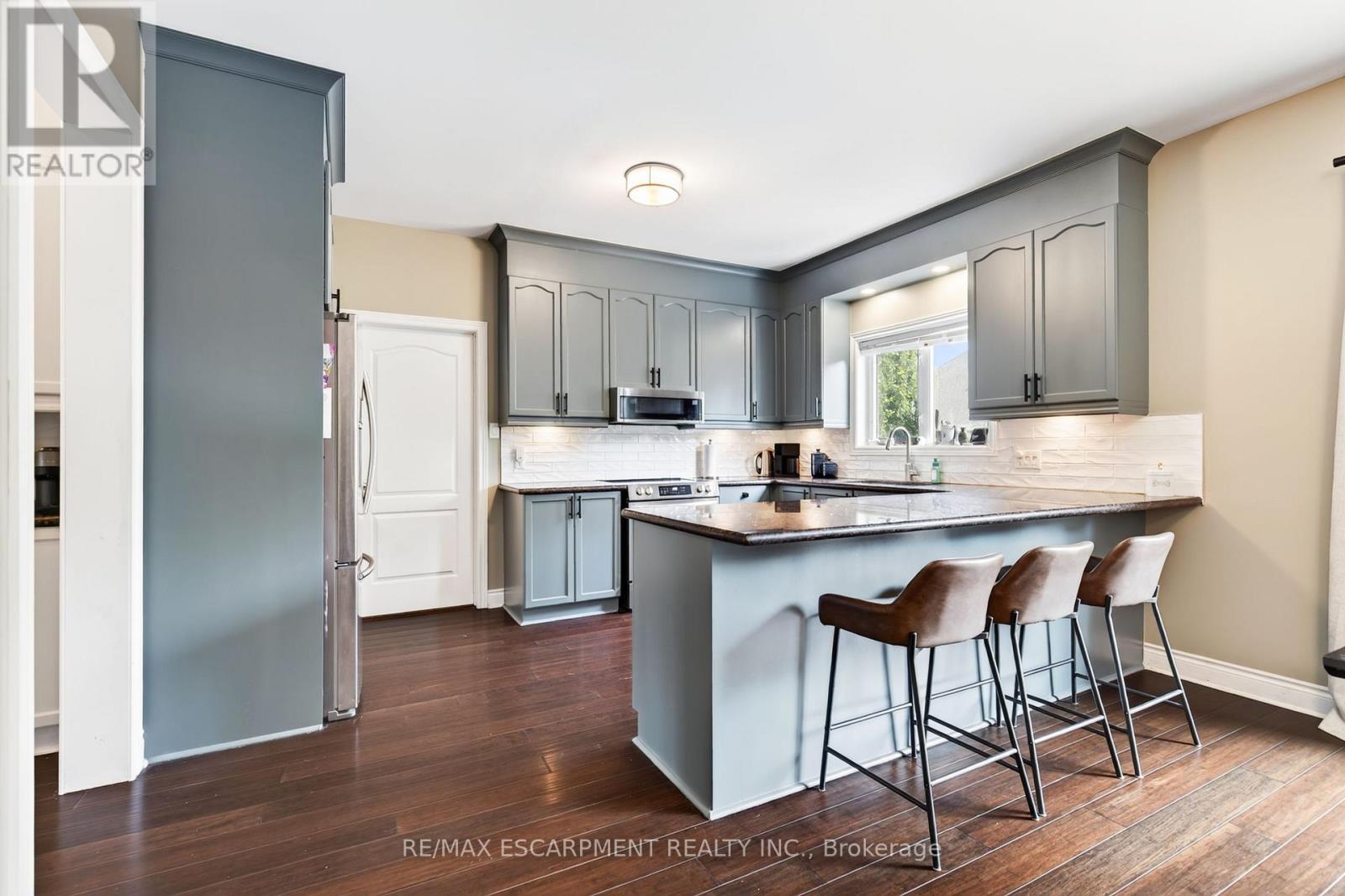 16 WATERCLIFF PLACE - Image 13