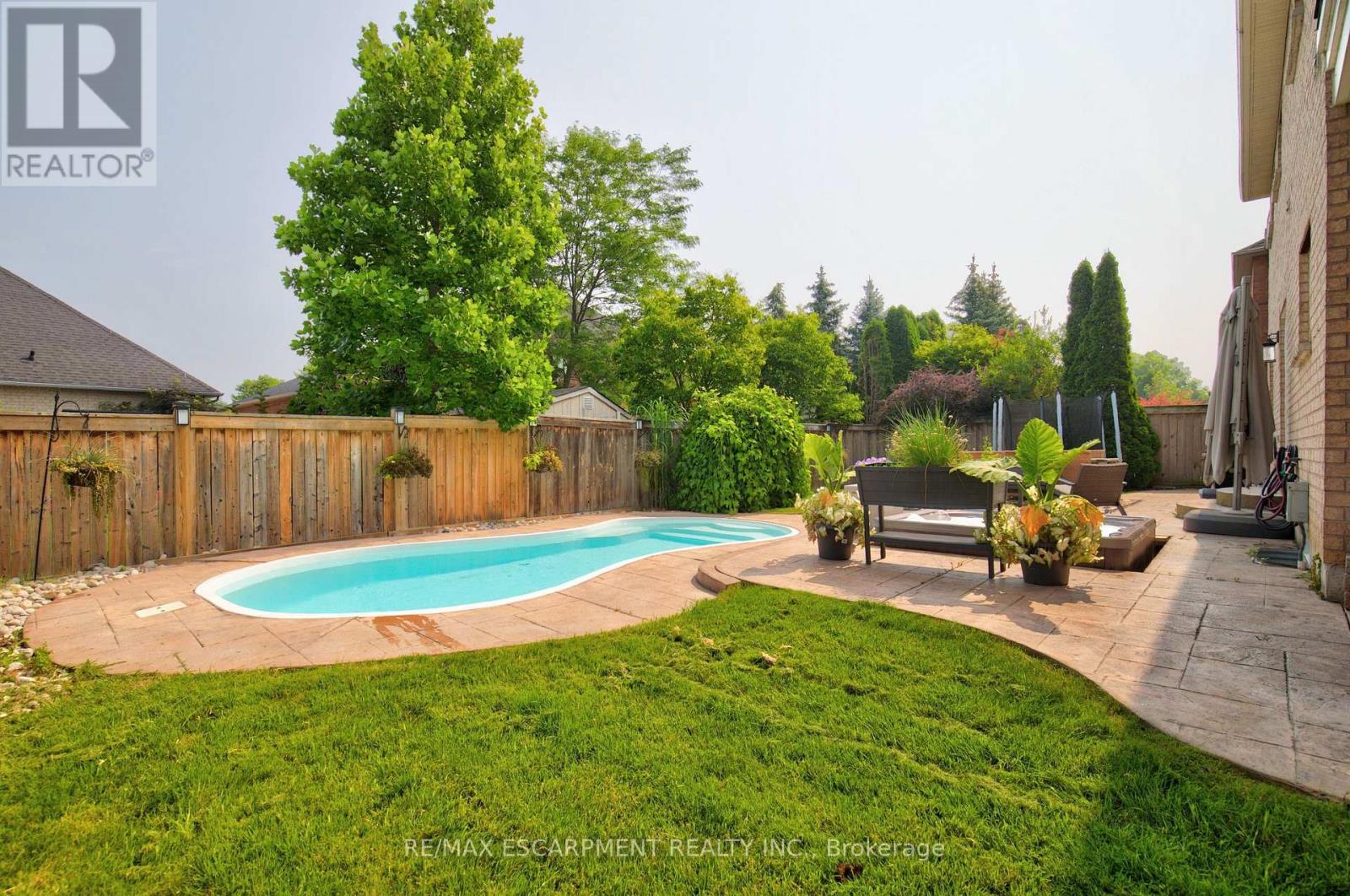 16 WATERCLIFF PLACE - Image 48