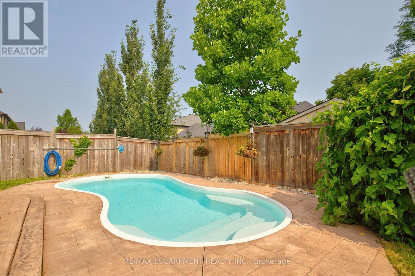 16 WATERCLIFF PLACE - Image 49