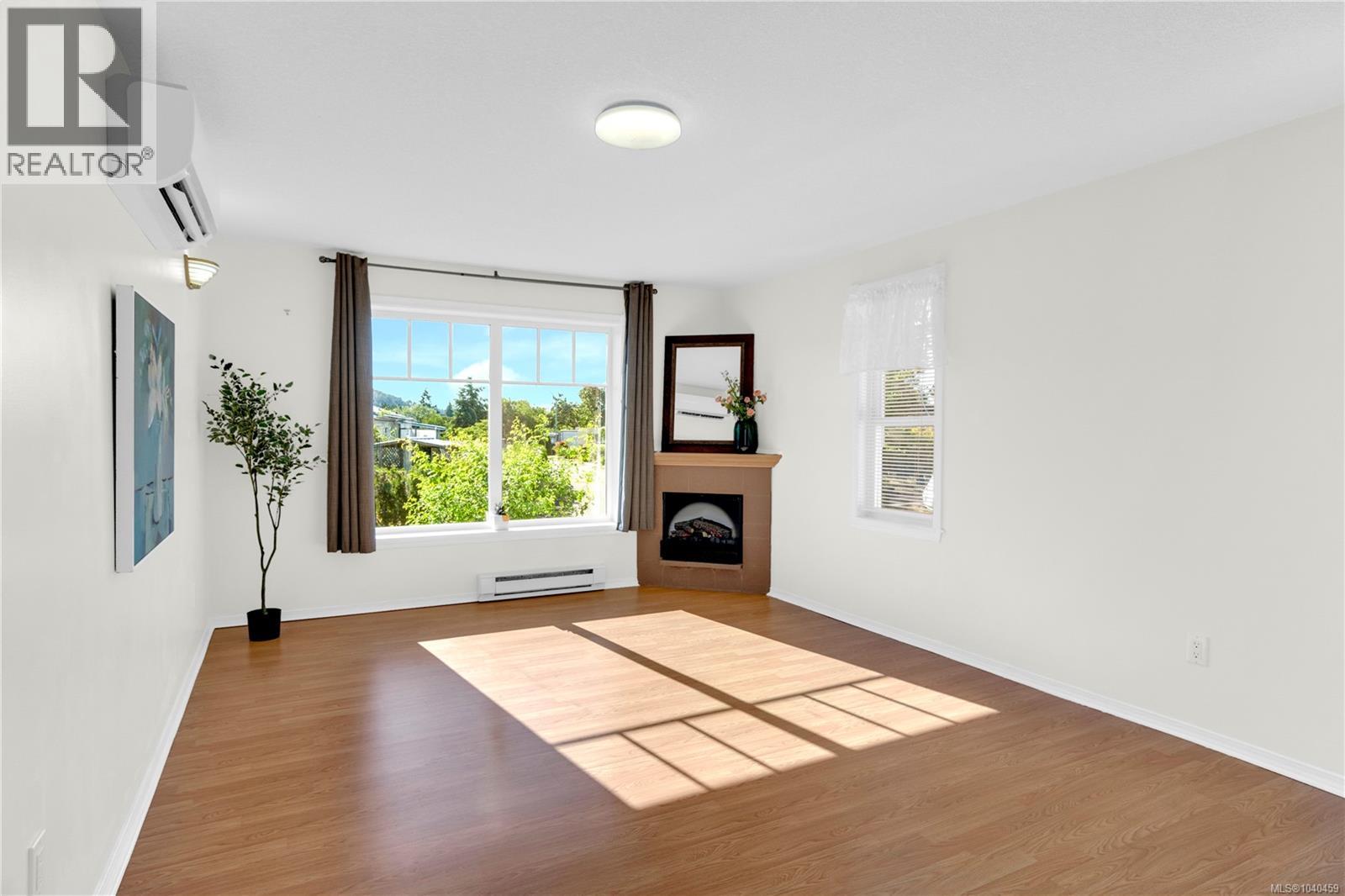 #7 80 Fifth St - 2