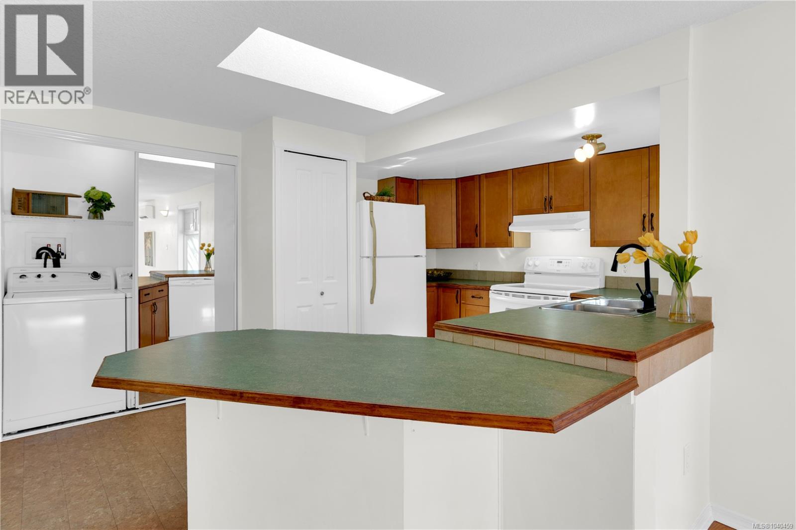 #7 80 Fifth St - Image 4