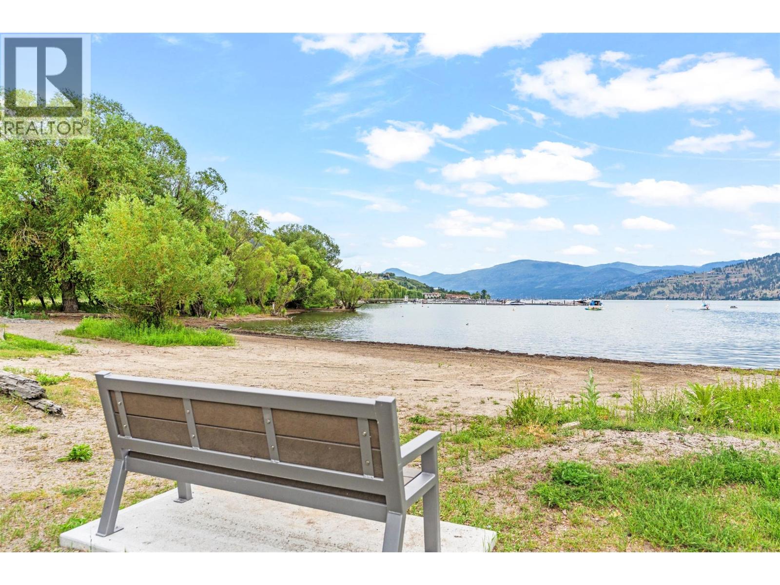 #303 2555 Lakeshore Road - 17