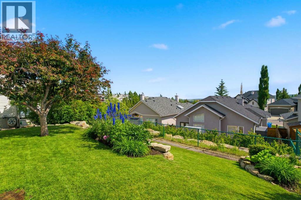 271 Sienna Park View SW - Image 44