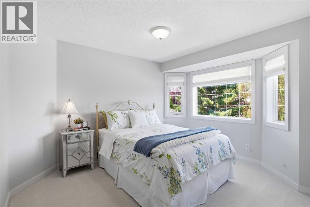 271 Sienna Park View SW - Image 33