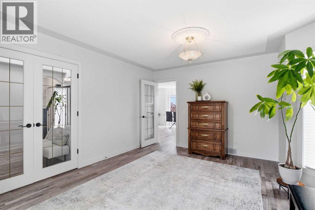 271 Sienna Park View SW, Signal Hill, Calgary photo 5