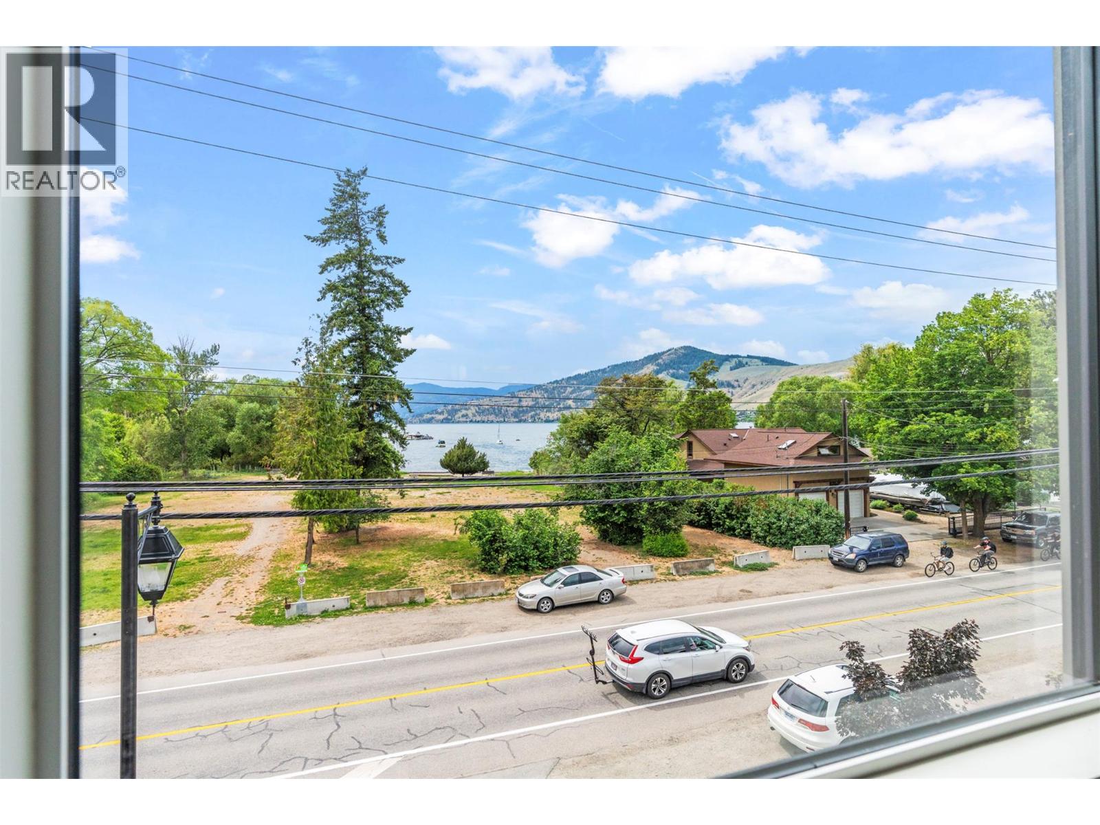 #306 2555 Lakeshore Road - 35