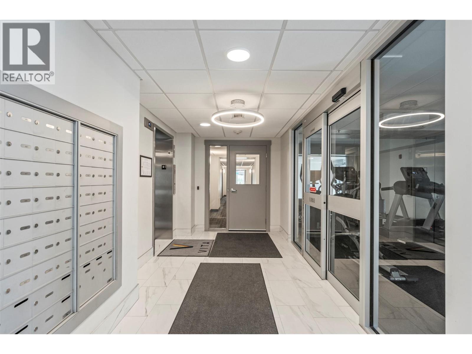#306 2555 Lakeshore Road - 38