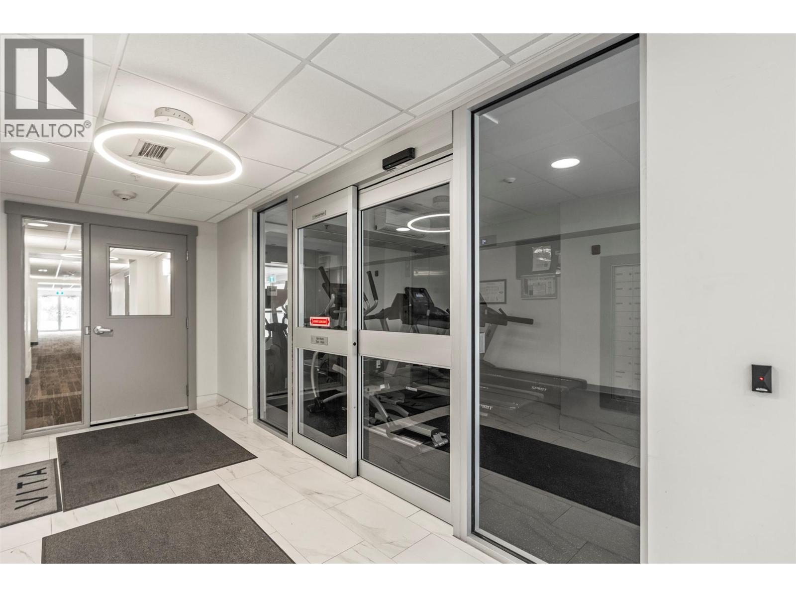 #306 2555 Lakeshore Road - 40