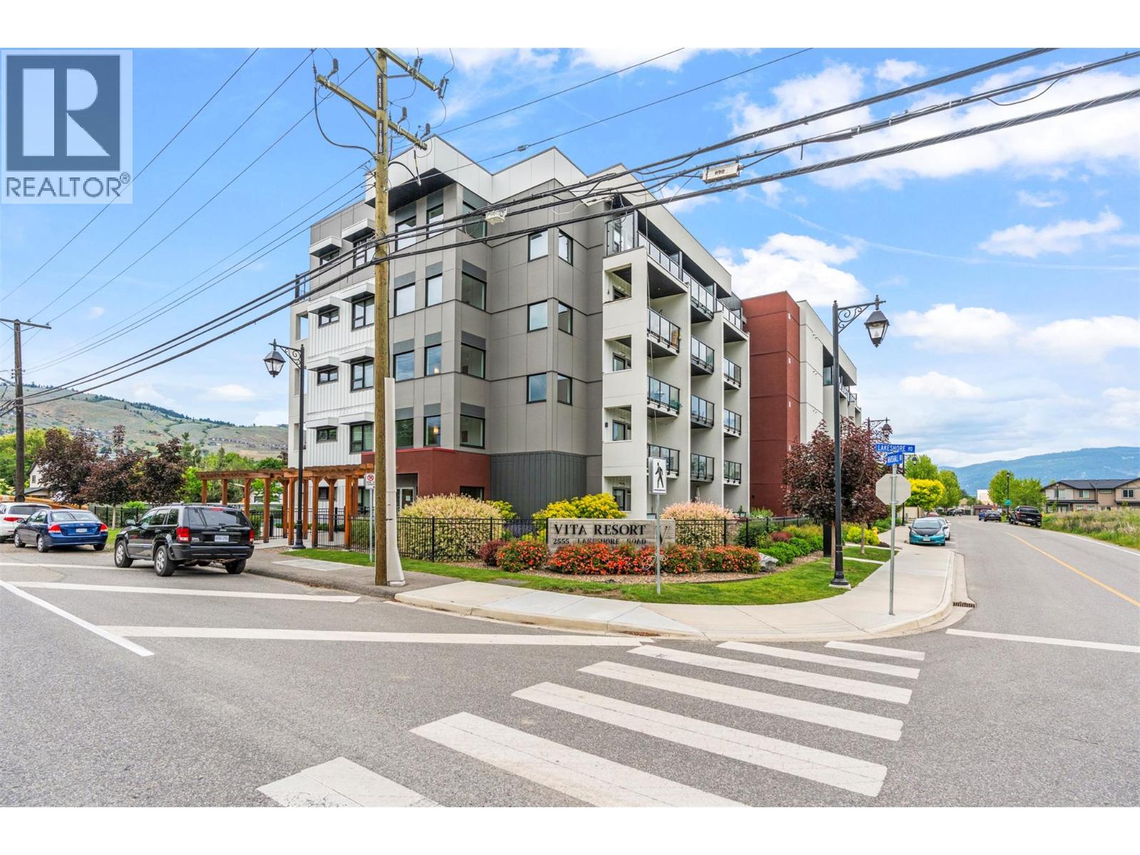 #306 2555 Lakeshore Road - 9