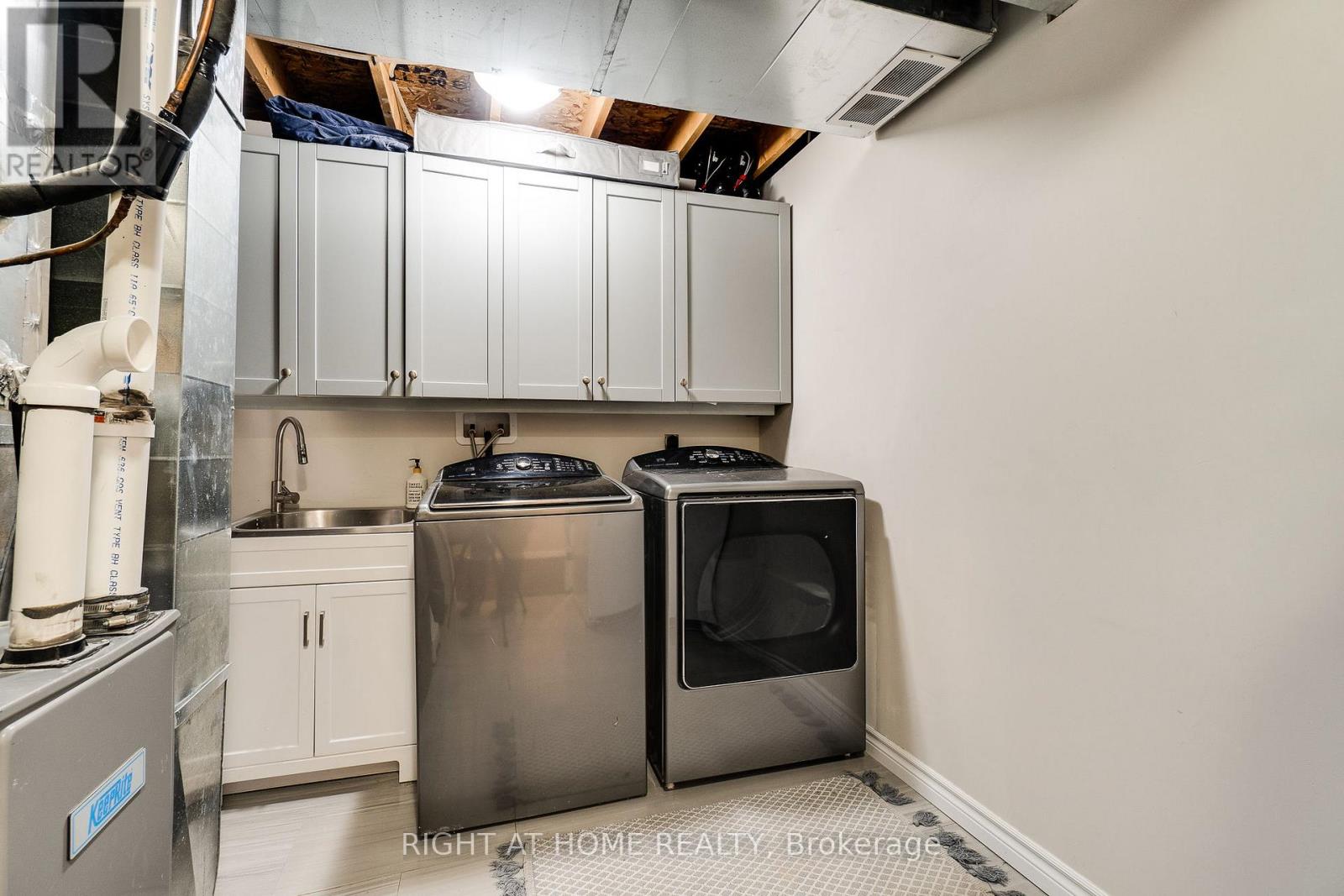 #12 70 HIGHGATE DRIVE - 29