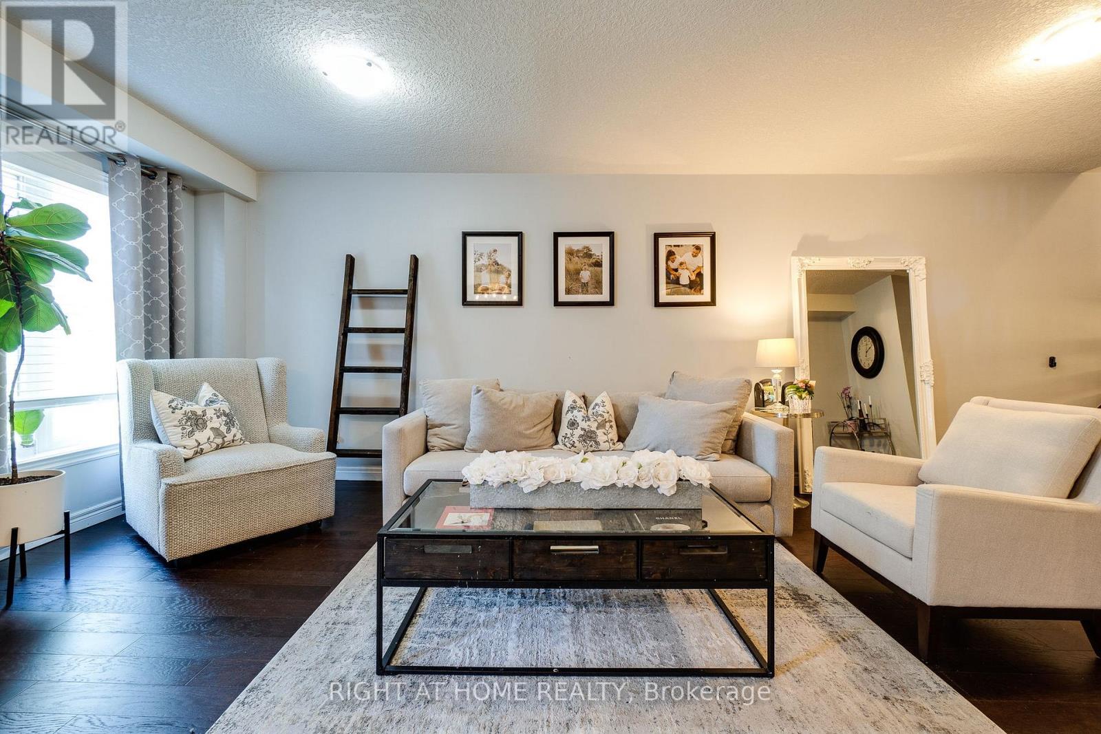 #12 70 HIGHGATE DRIVE - 7