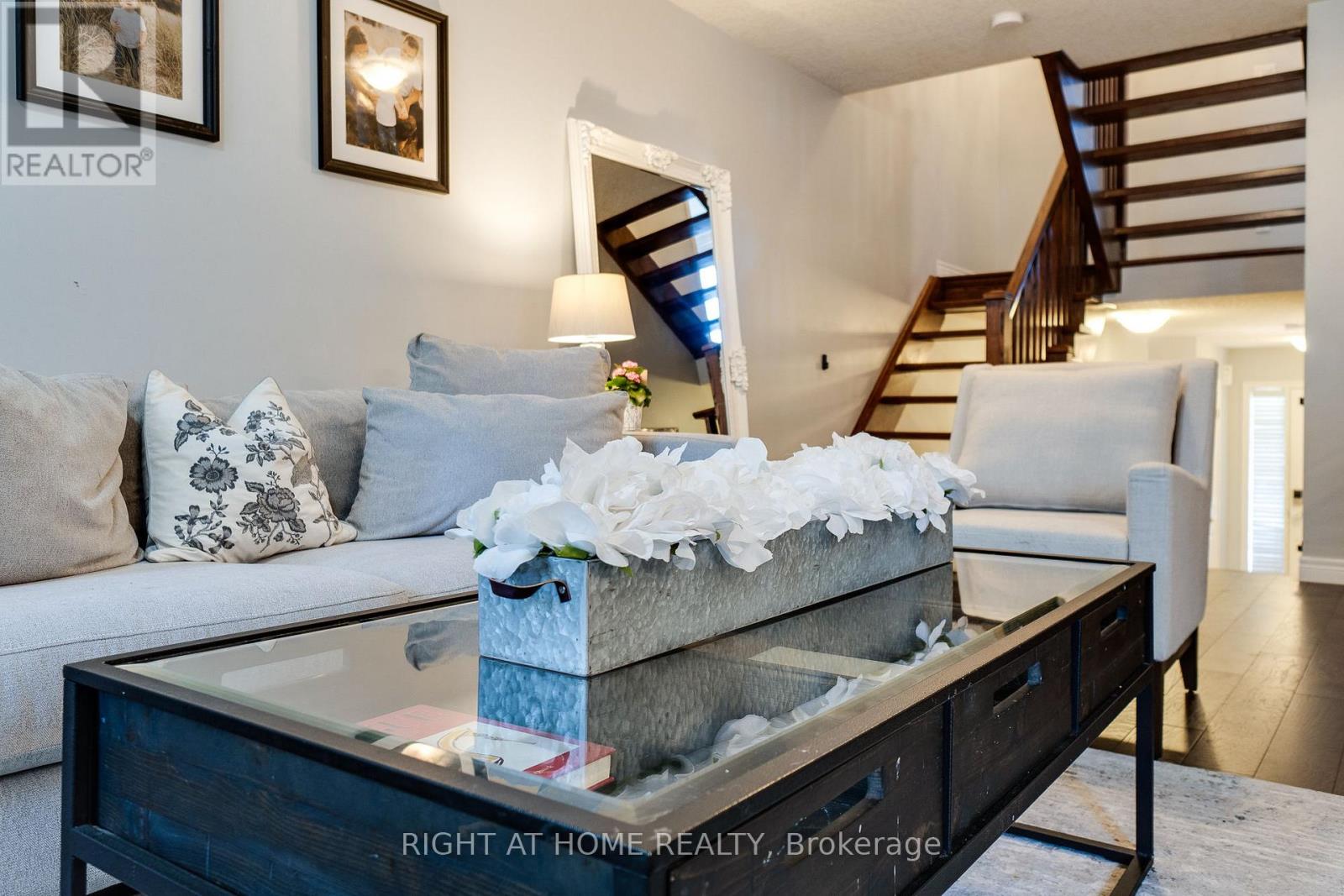 #12 70 HIGHGATE DRIVE - 9
