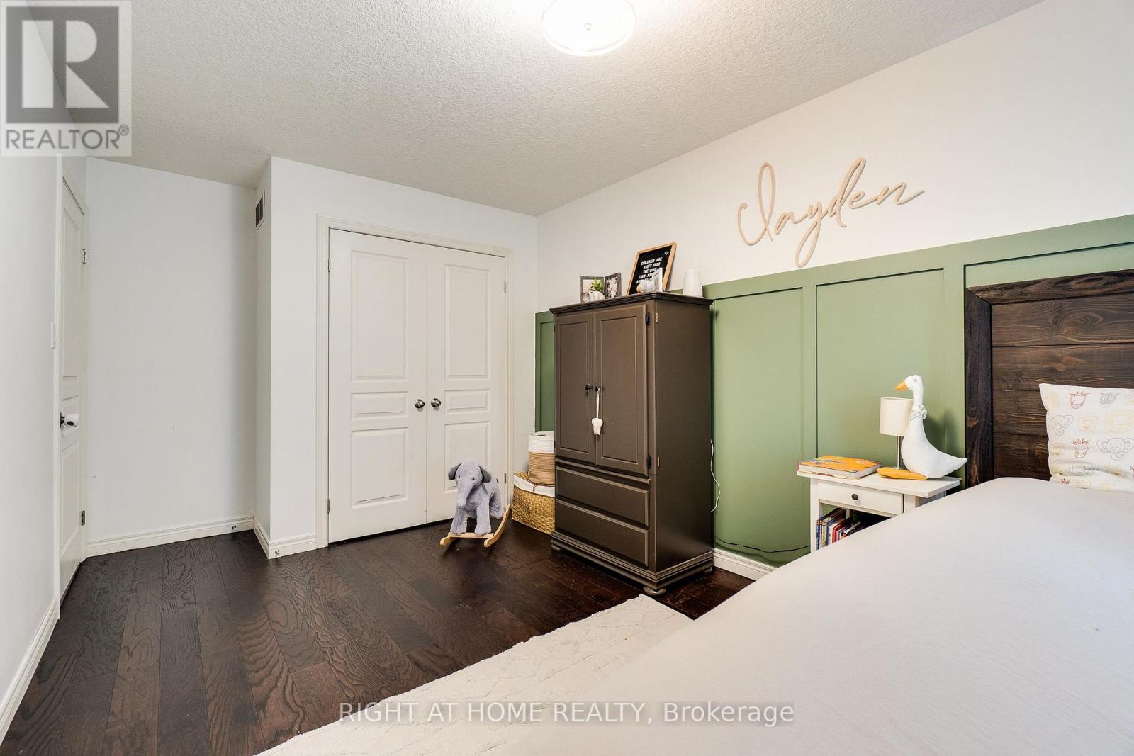 #12 70 HIGHGATE DRIVE - 24