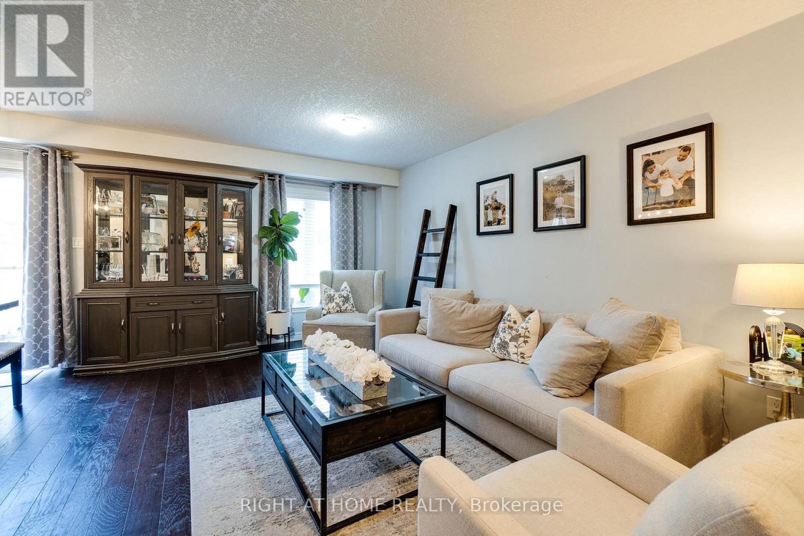 #12 70 HIGHGATE DRIVE - 4