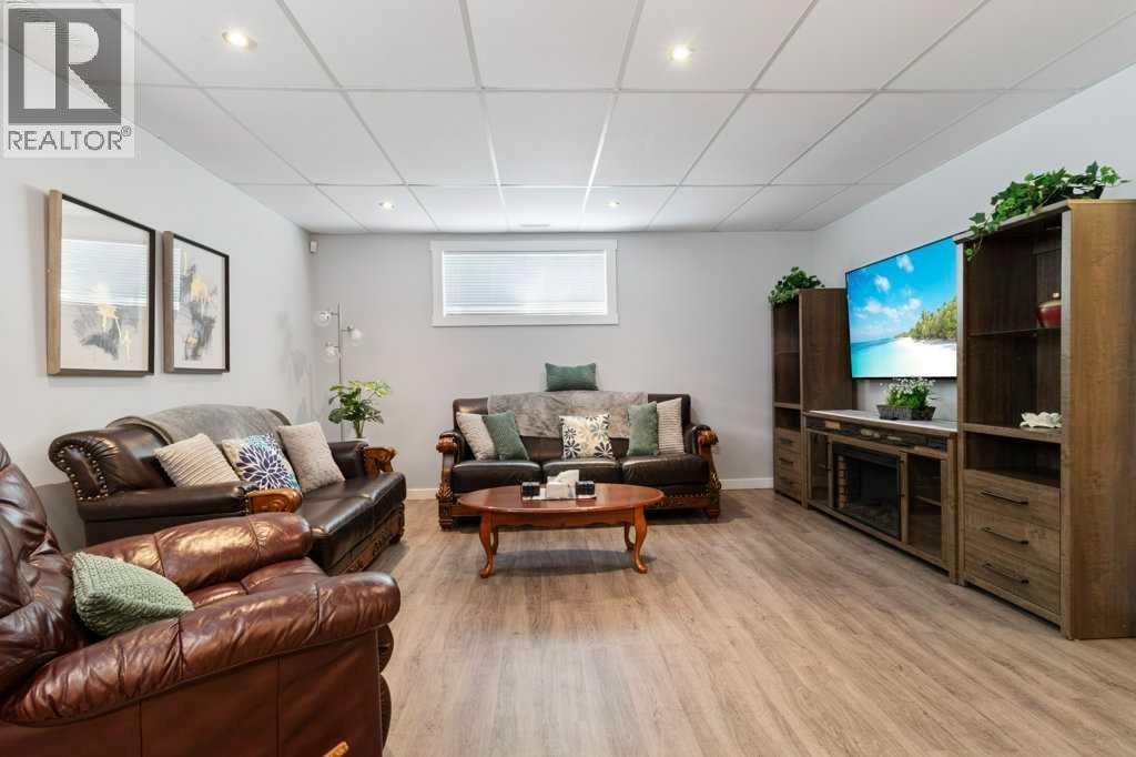 Listing photo – 3 Liberty Place, Sylvan Lake