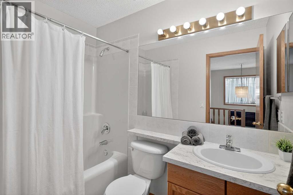 72 Springs Crescent SE - 22