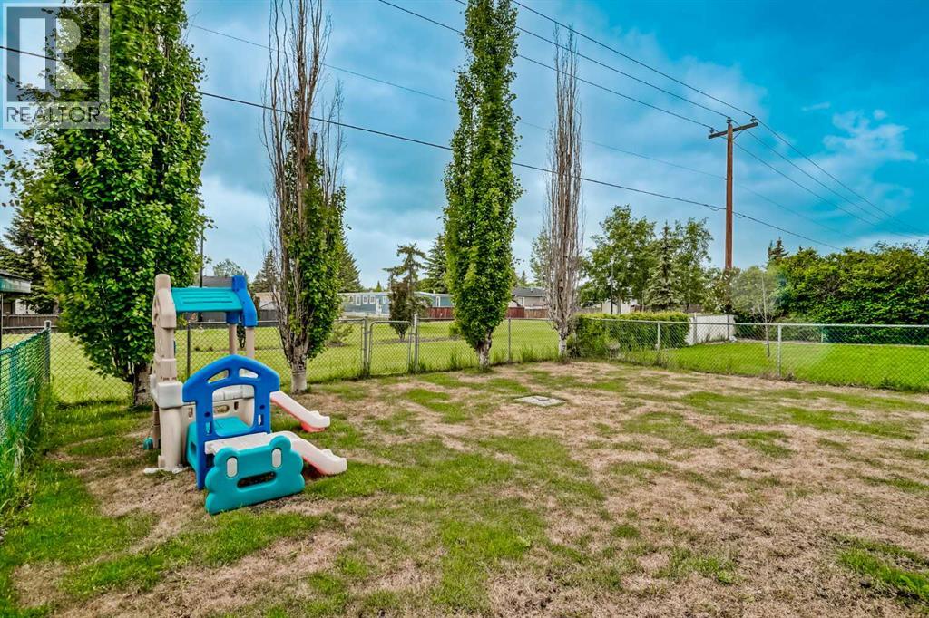 72 Springs Crescent SE - 36