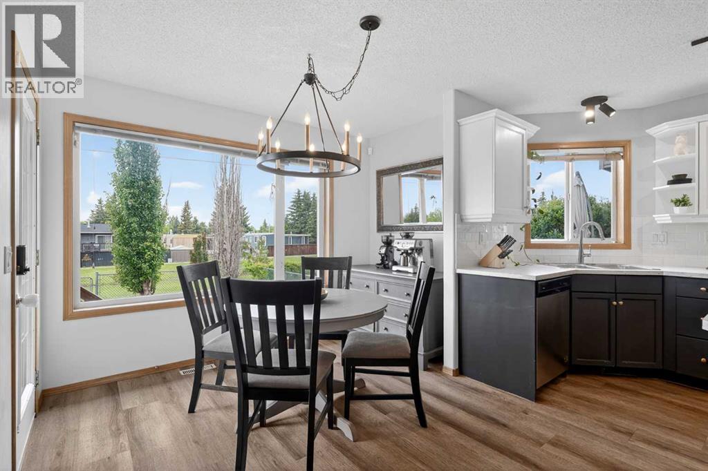 72 Springs Crescent SE - 4