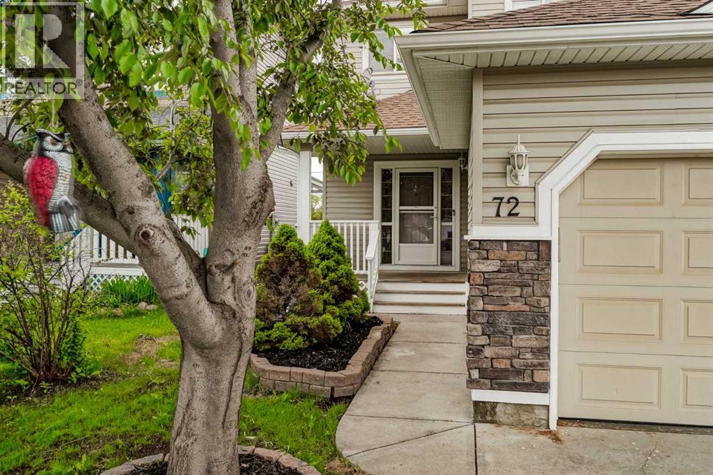72 Springs Crescent SE - 30