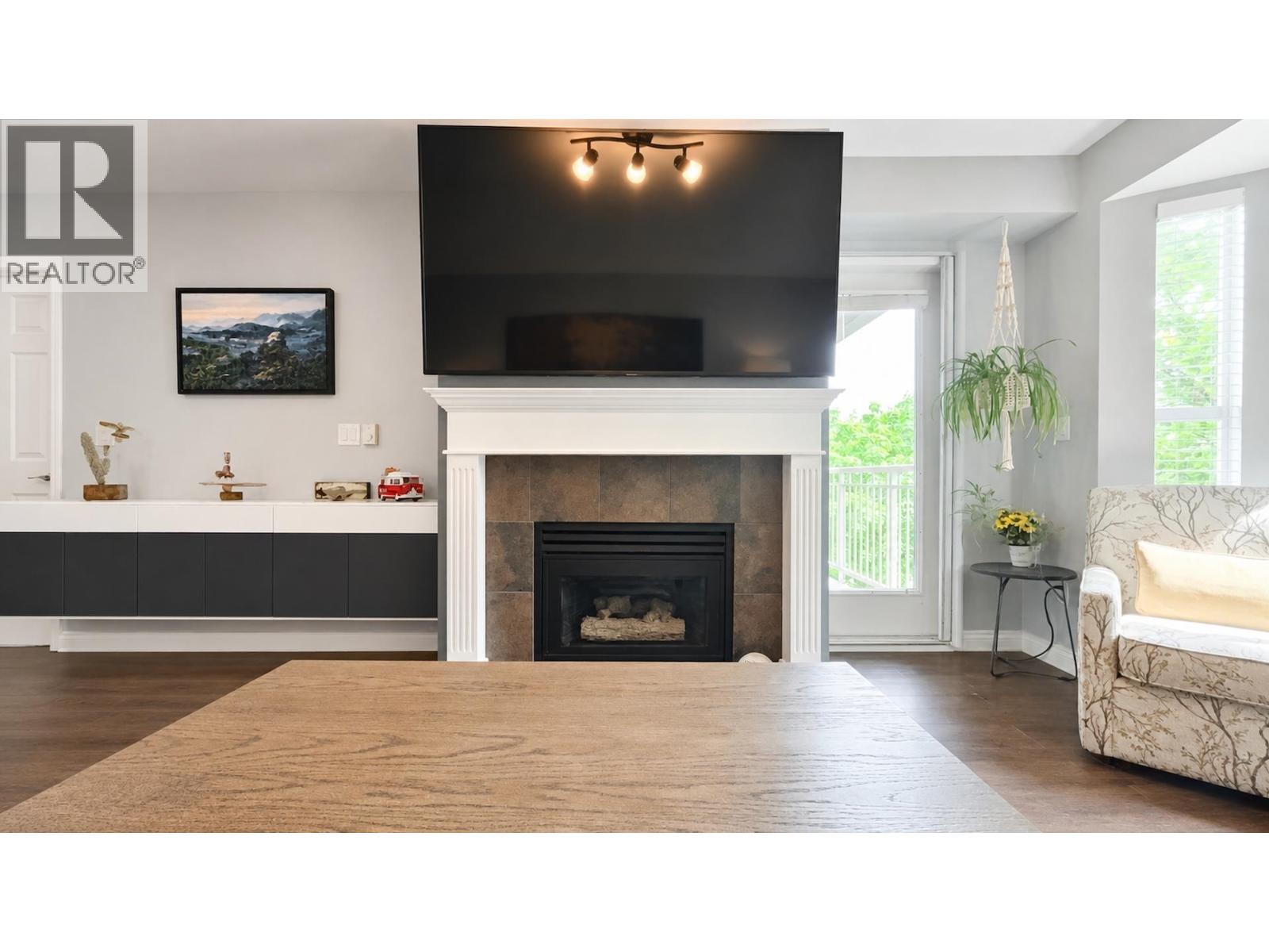 306 2393 WELCHER AVENUE, Port Coquitlam