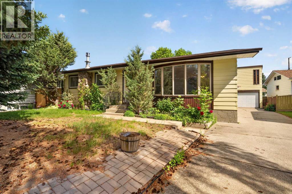 135 Huntcroft Way NE, Huntington Hills, Calgary photo 4