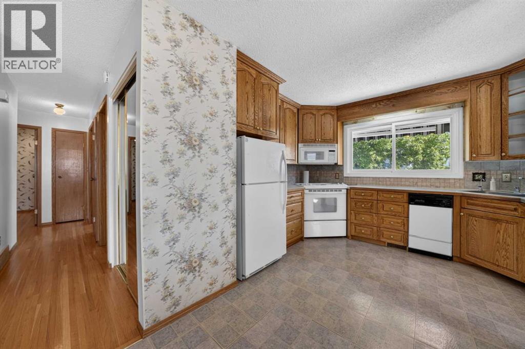 135 Huntcroft Way NE - Image 33