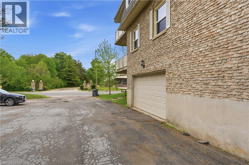 #3 91 WESTMOUNT Road - 3