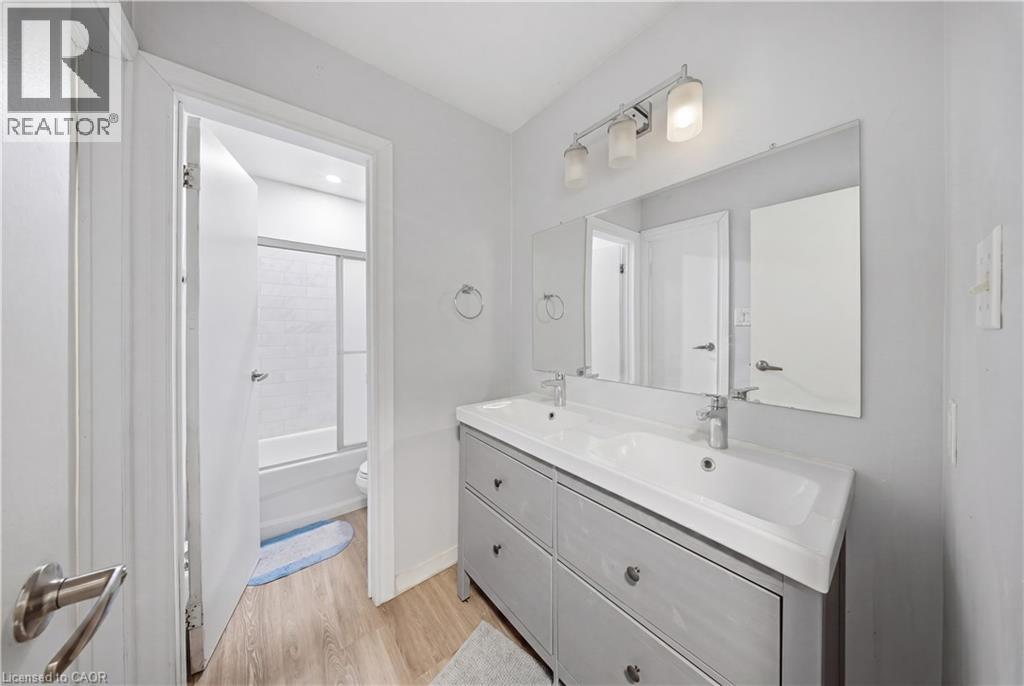 #3 91 WESTMOUNT Road - 17