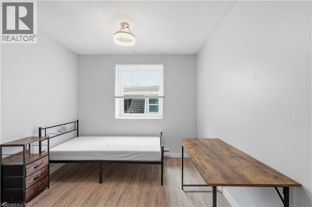 #3 91 WESTMOUNT Road - 30