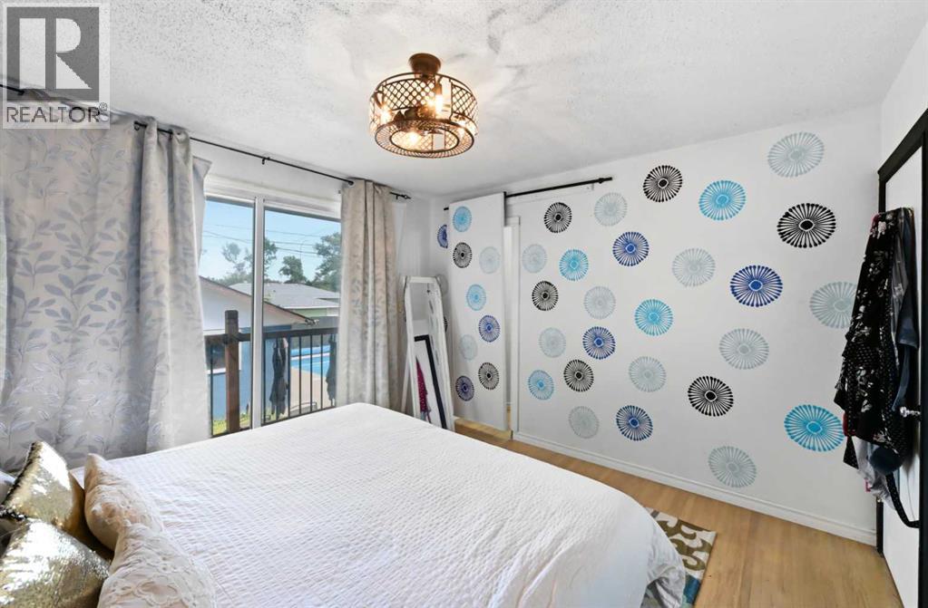 4420 3 Street NE - 18