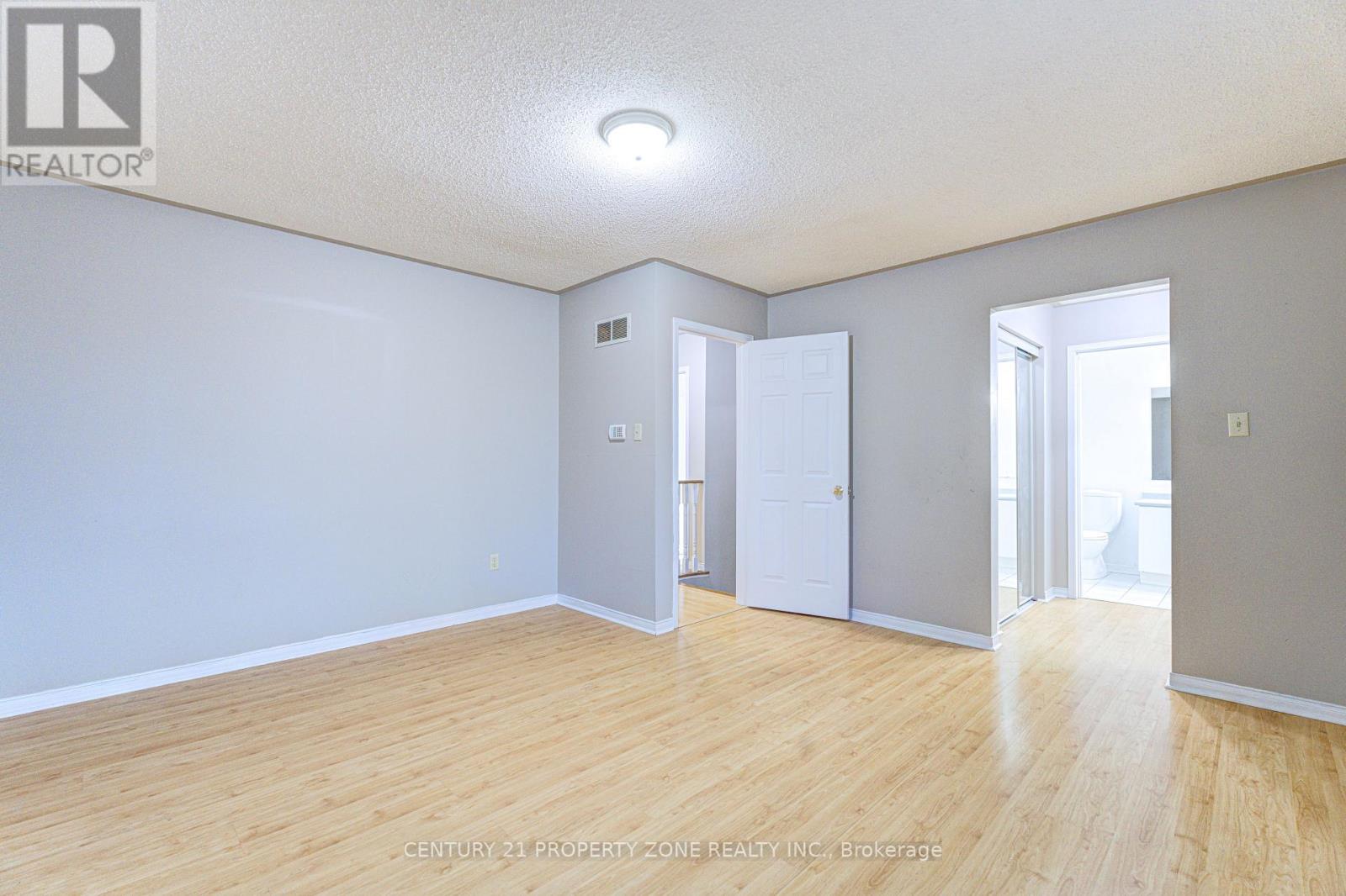 4 COMPTON COURT - 22