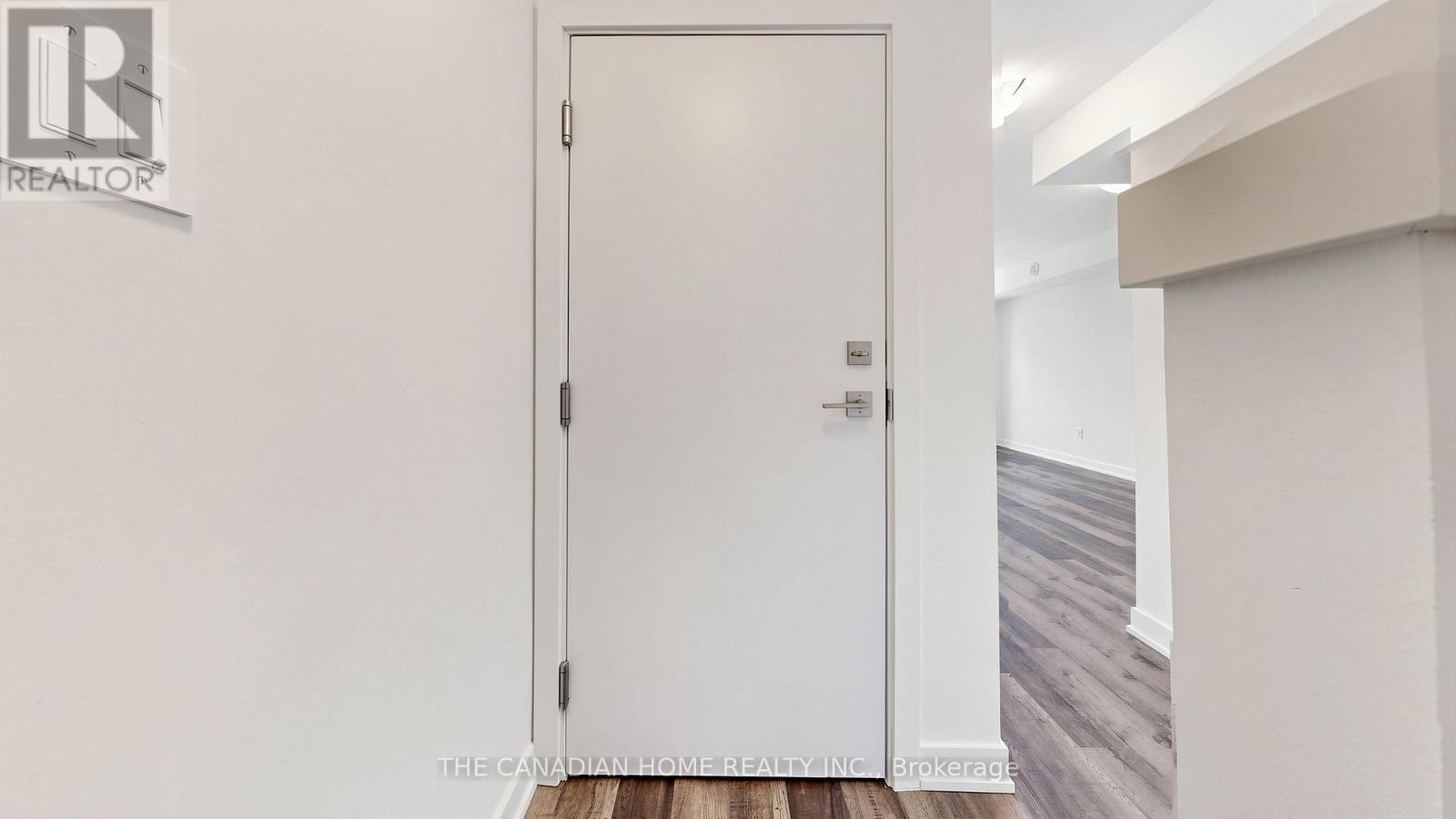 #15 55 ROMILLY AVENUE - 6
