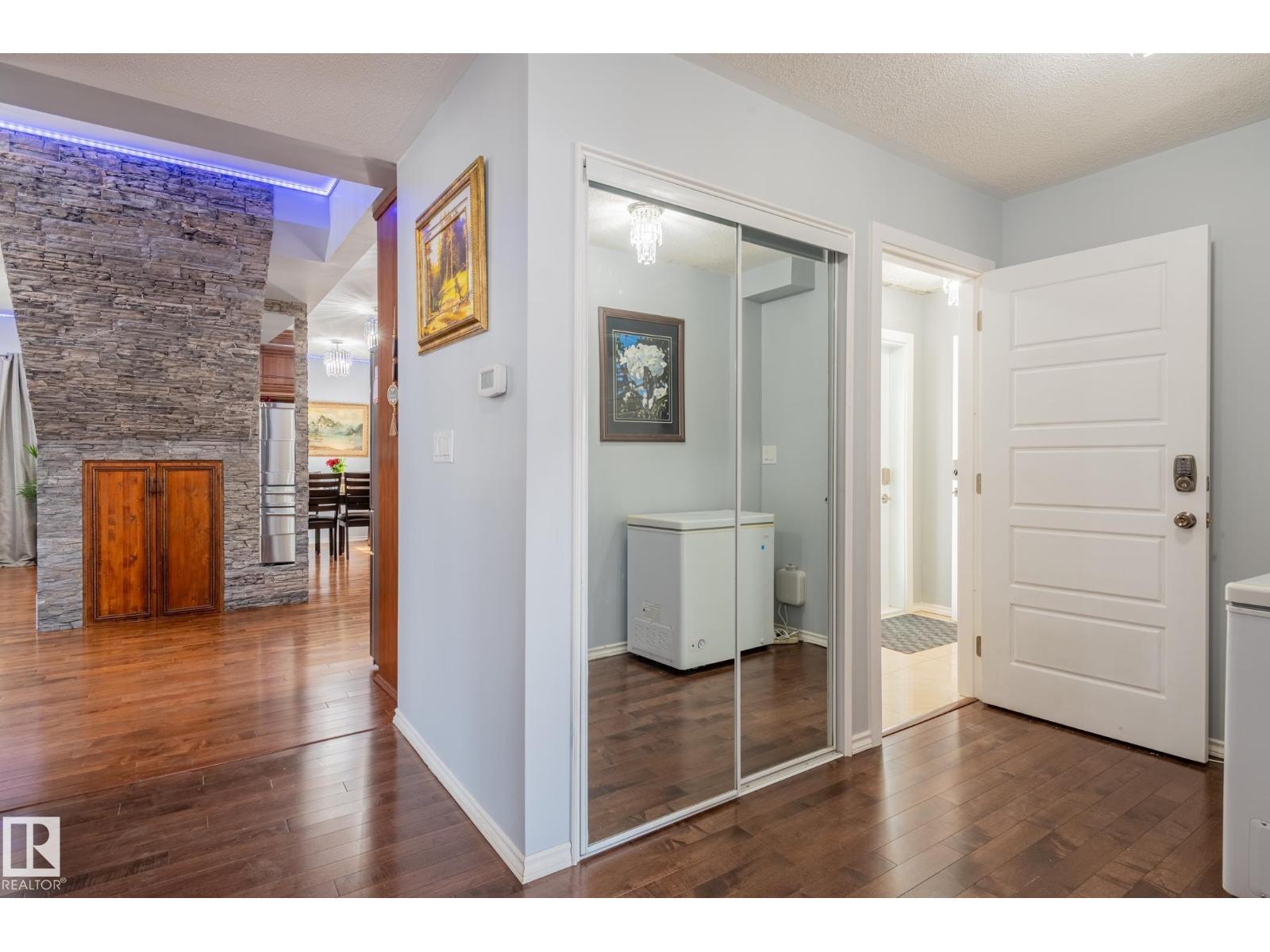 11916 71 ST NW - 21
