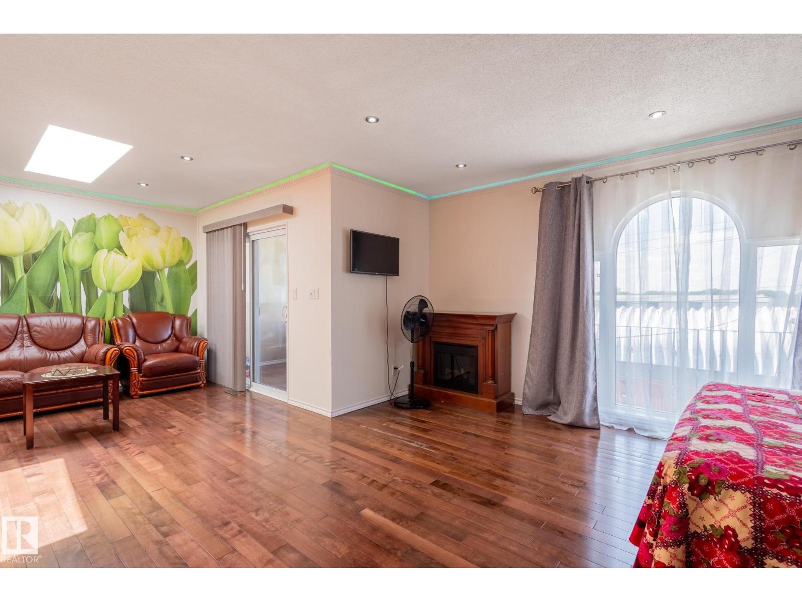 11916 71 ST NW - 36