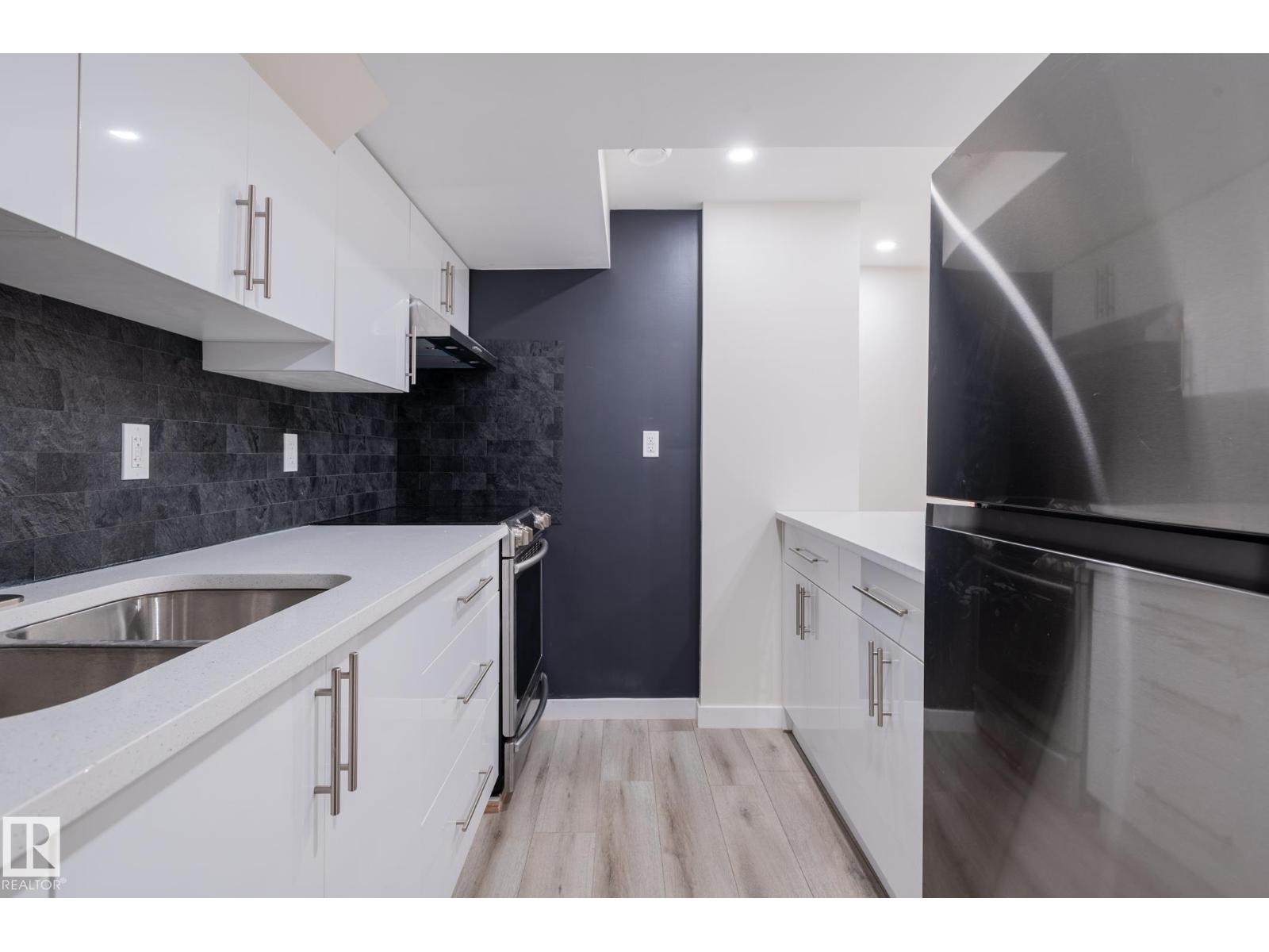 11916 71 ST NW - 45