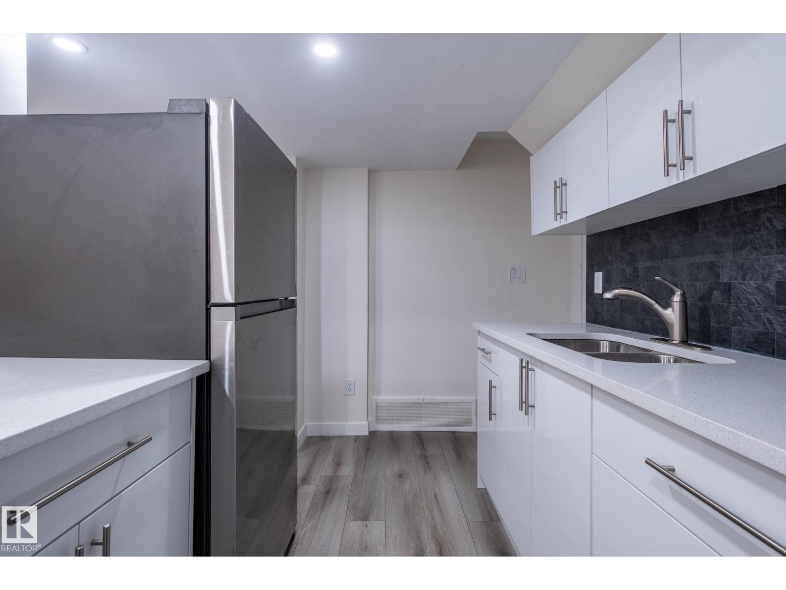 11916 71 ST NW - 46