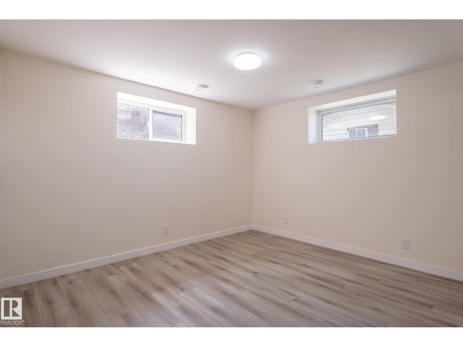 11916 71 ST NW - 48