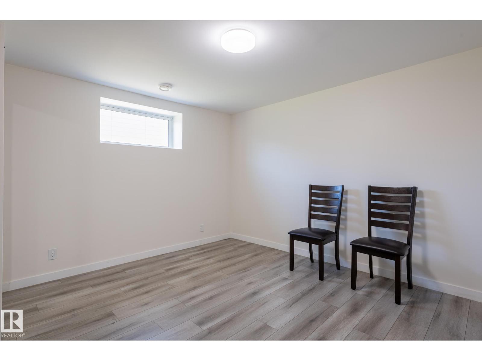 11916 71 ST NW - 54