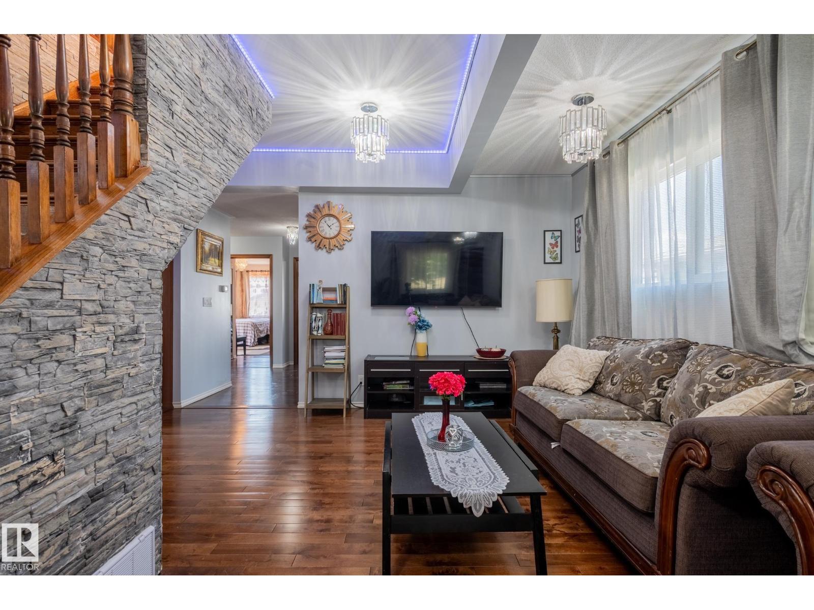 11916 71 ST NW - 7
