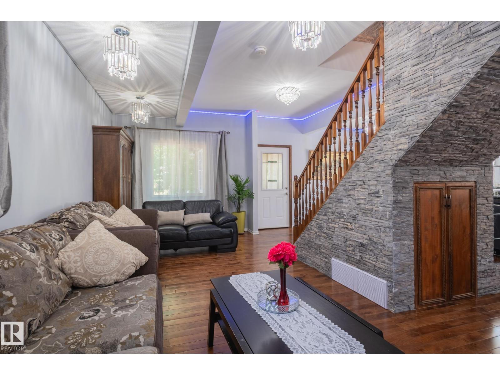 11916 71 ST NW - 8