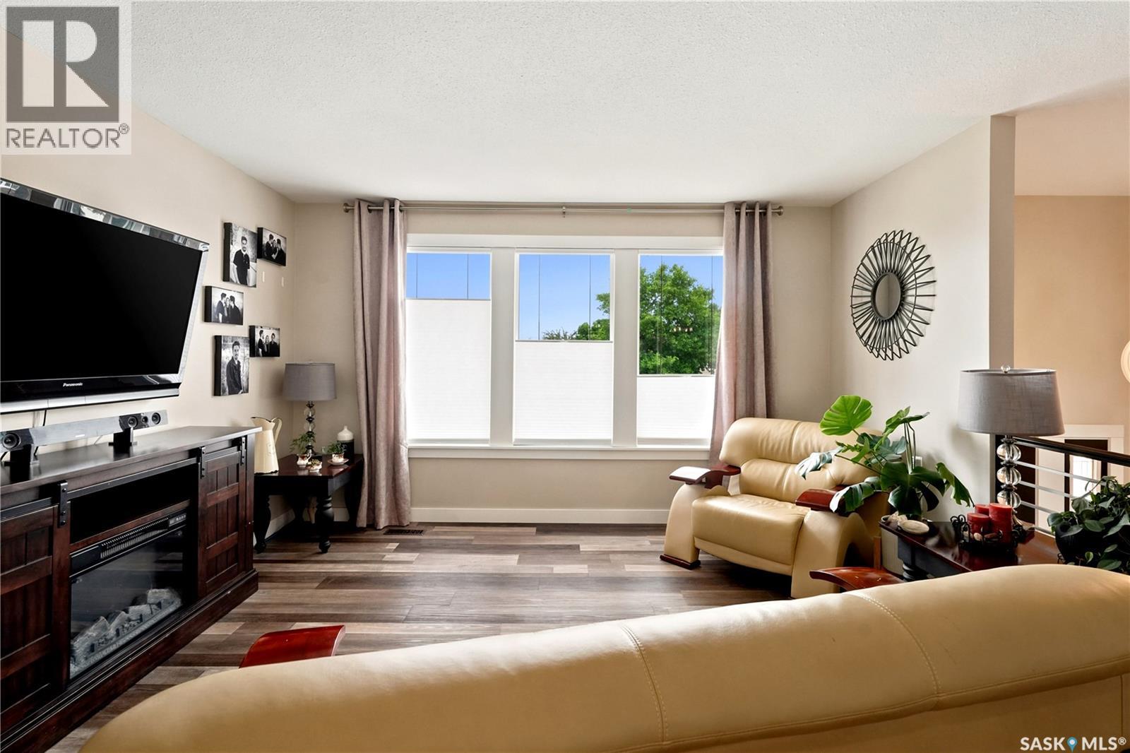 1645 Smith STREET - Image 6