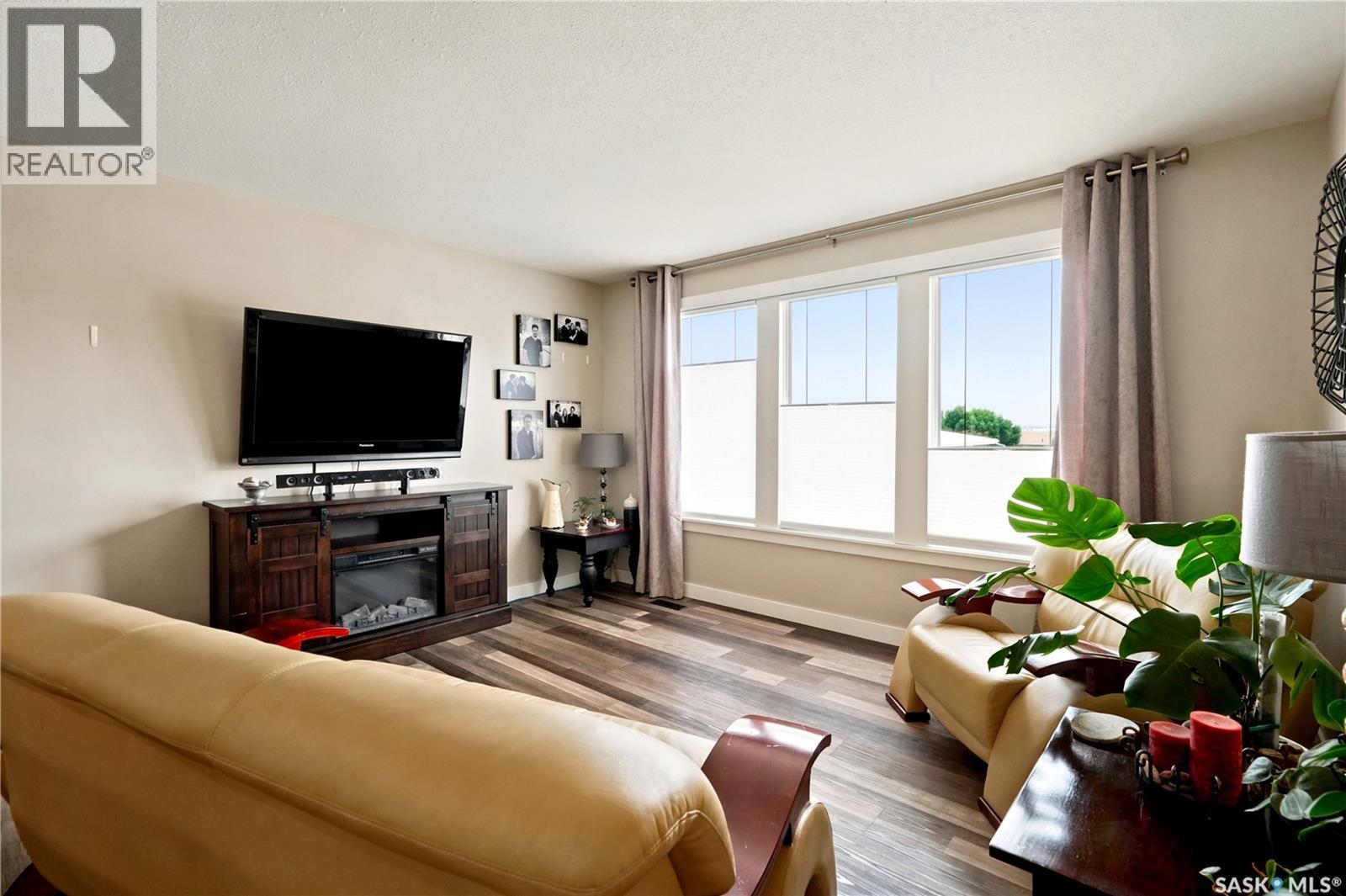1645 Smith STREET - 5