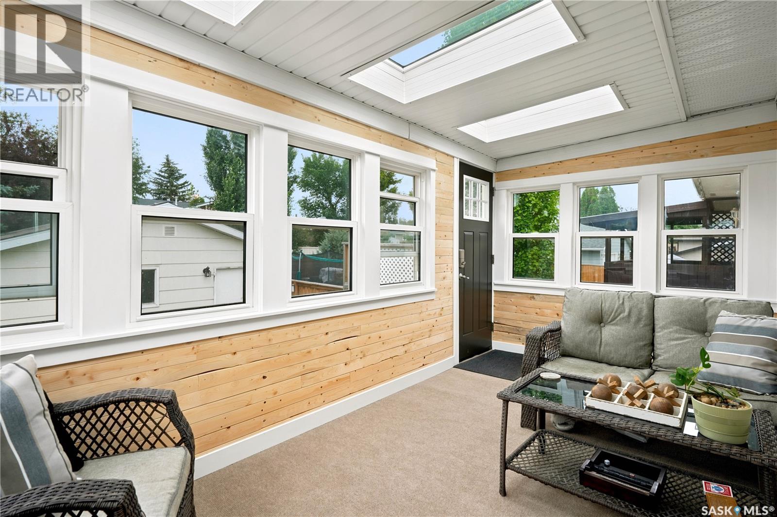 1645 Smith STREET - 36