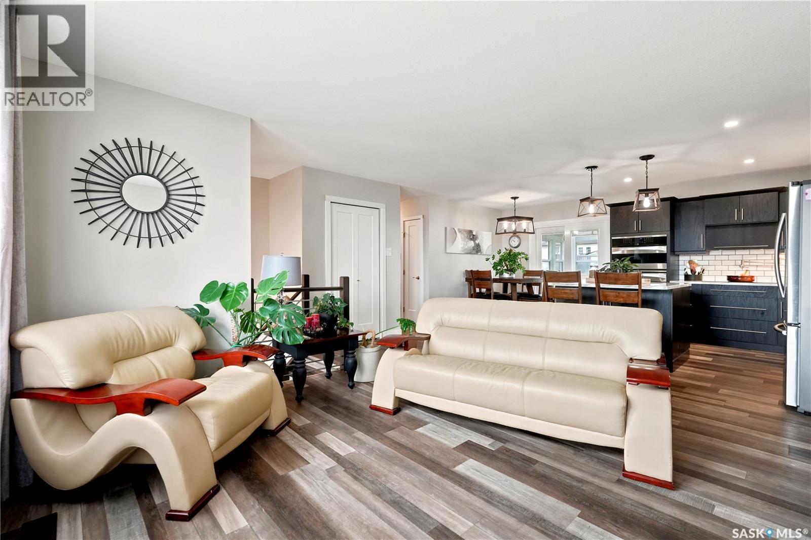 1645 Smith STREET - 8