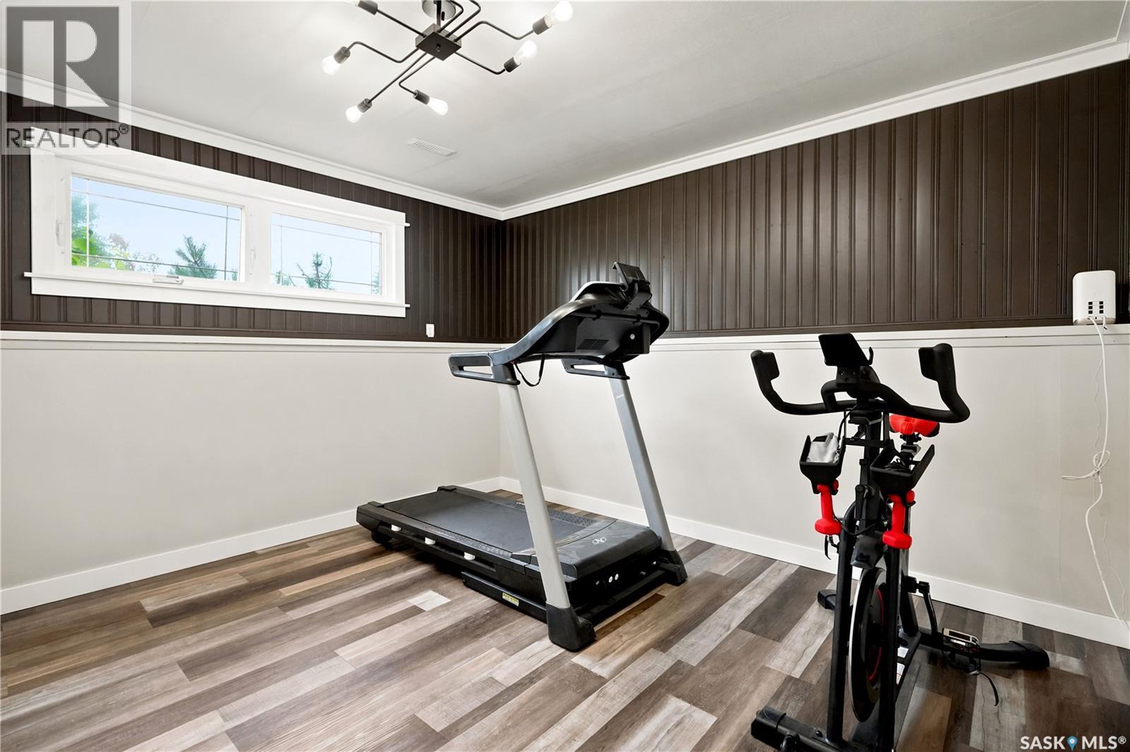 1645 Smith STREET - Image 30